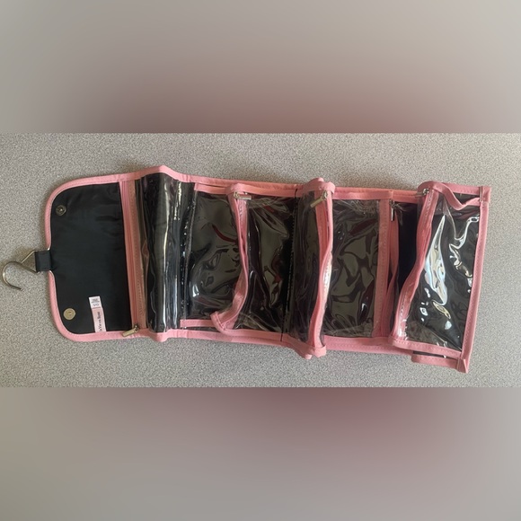 La Vie En Rose 🌹Hanging Folding Toiletry Bag - Picture 3 of 5